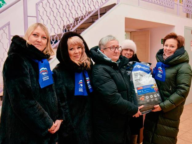 Поддержали четвероногих.